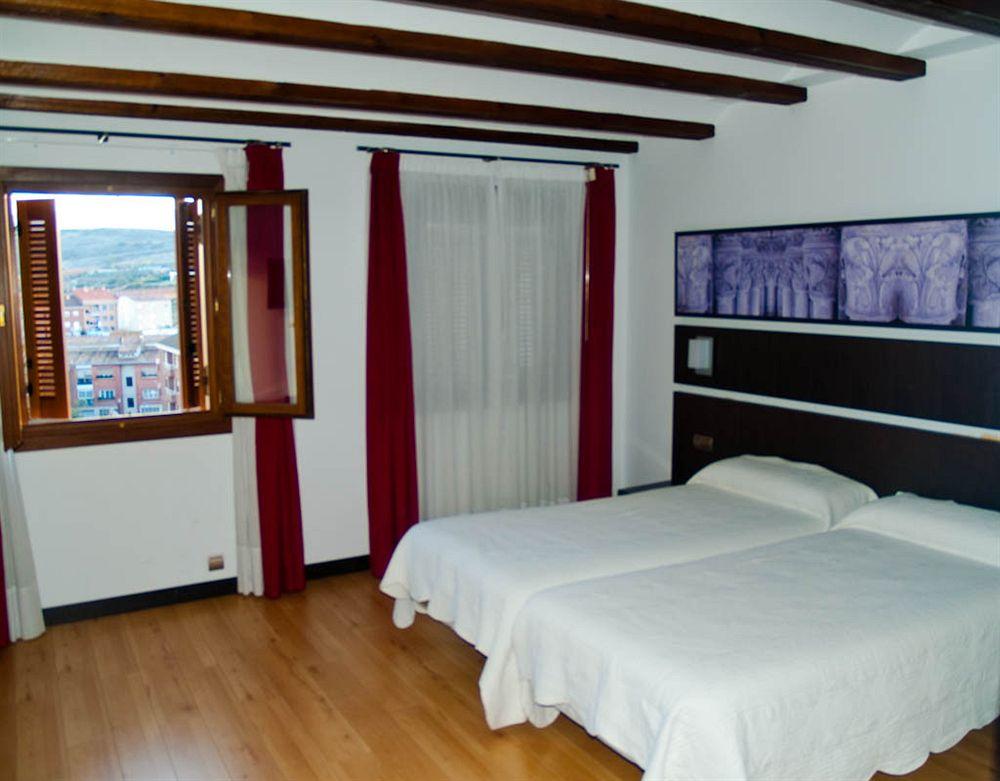 Hotel Rey Sancho Наваррете Екстер'єр фото