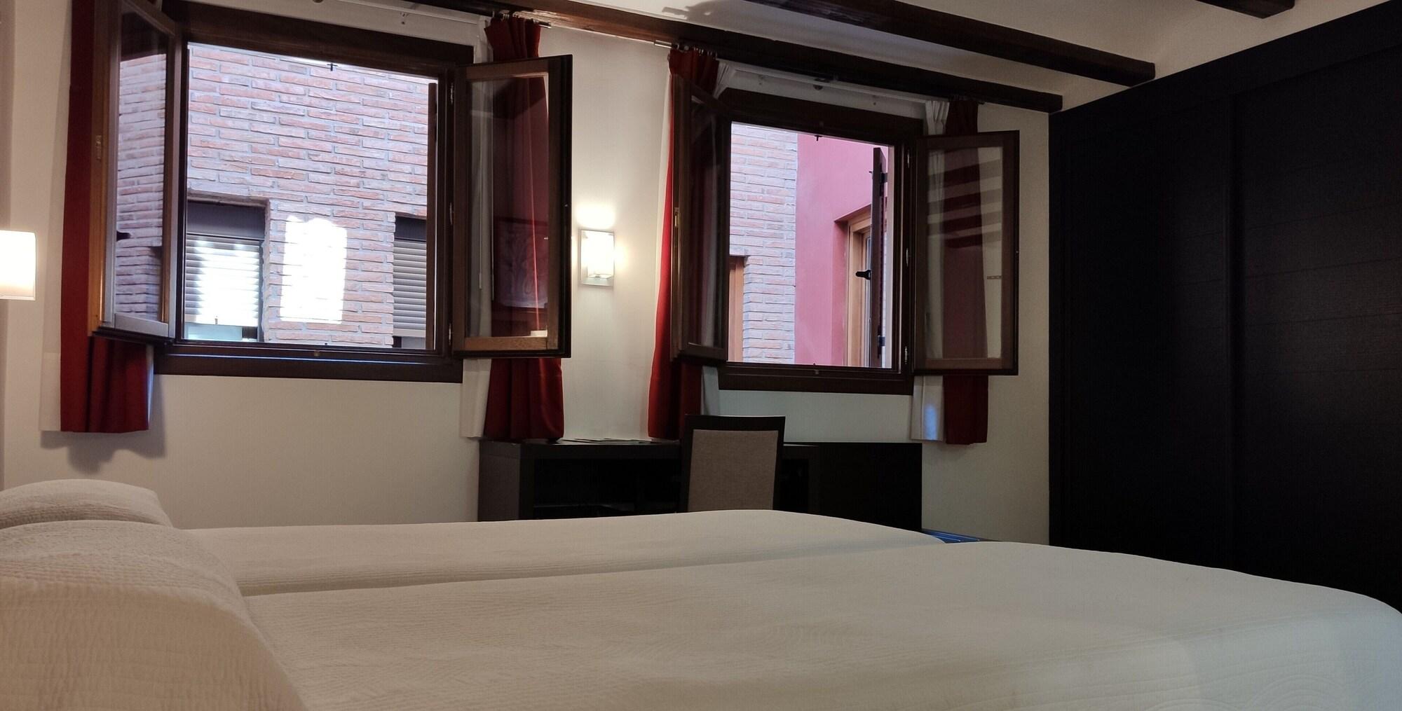 Hotel Rey Sancho Наваррете Екстер'єр фото