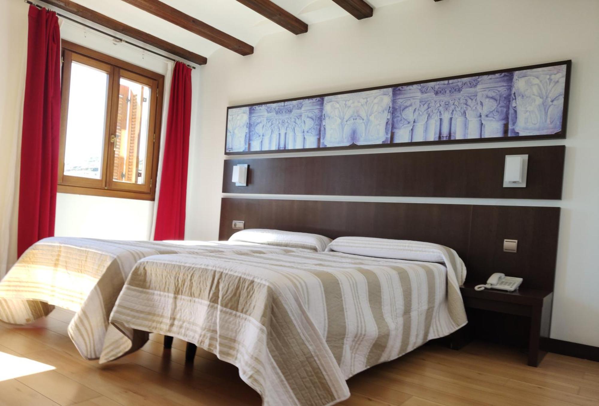 Hotel Rey Sancho Наваррете Номер фото