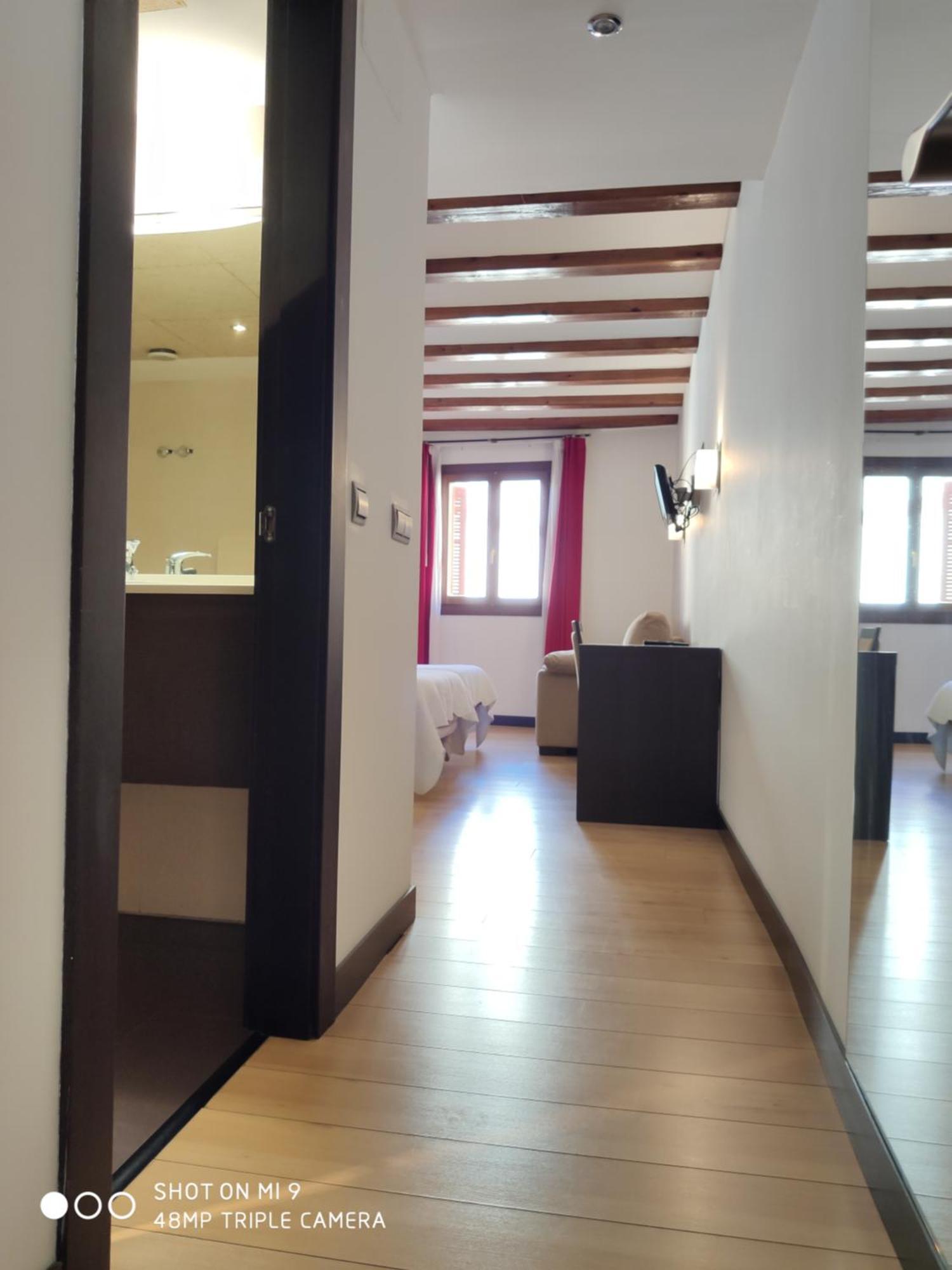 Hotel Rey Sancho Наваррете Номер фото