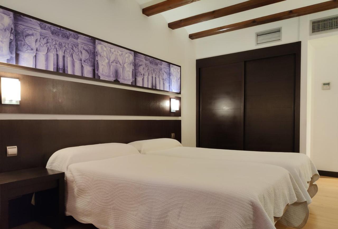 Hotel Rey Sancho Наваррете Екстер'єр фото